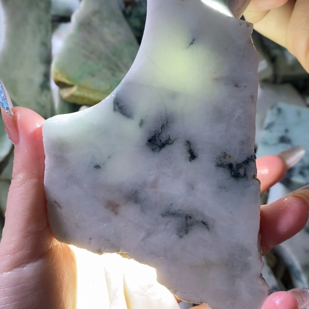 翡翠未镶嵌颈饰天然翡翠