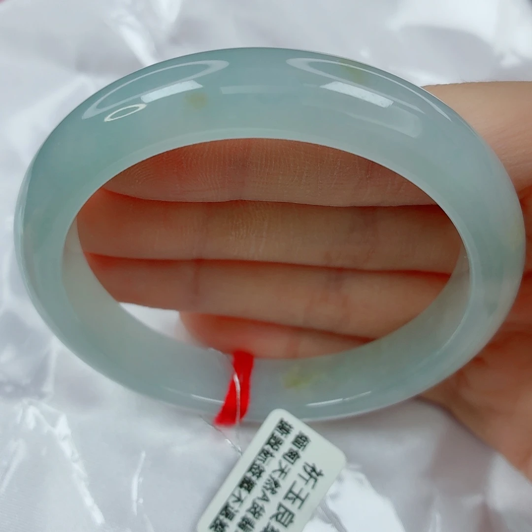 翡翠未镶嵌手镯57.5细条正圈，糯冰晴蓝底淡黄翡，020
