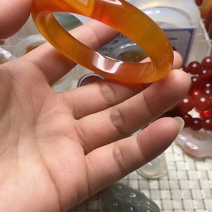 玛瑙/玉髓未镶嵌手镯