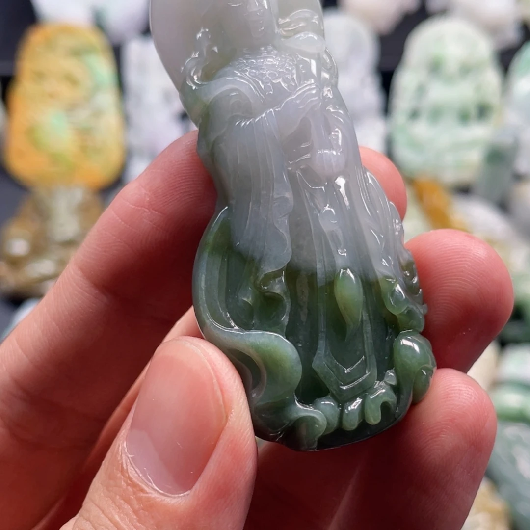 颈饰未镶嵌翡翠刚翡翠
