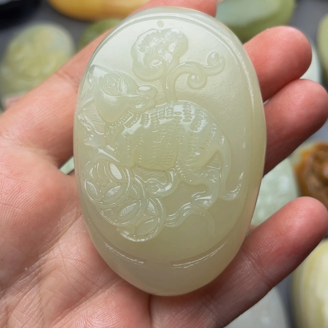 石材方解石手把件鼠