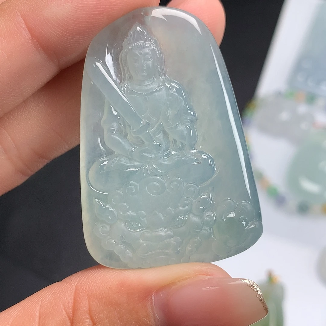 翡翠未镶嵌颈饰文殊