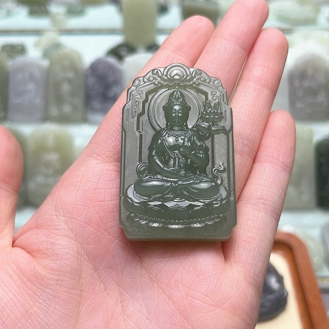 9***%和田玉未镶嵌颈饰