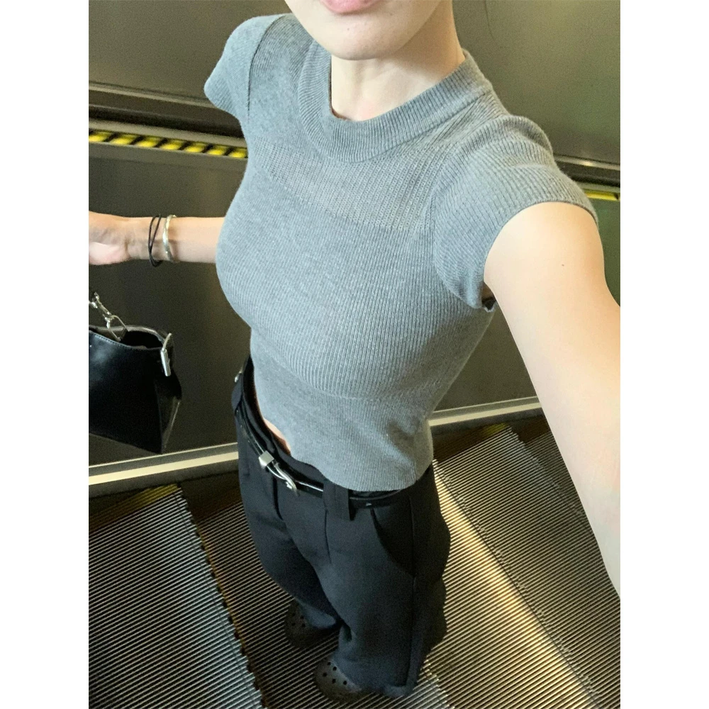 美式复古灰色镂空针织短袖T恤女夏季修身甜辣妹别致绝美短款上衣