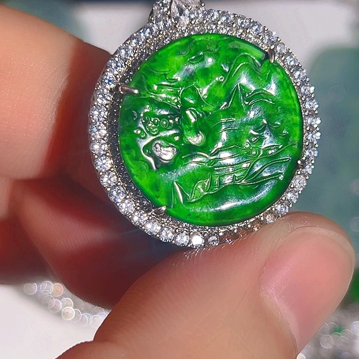 翡翠颈饰未镶嵌5556667788,