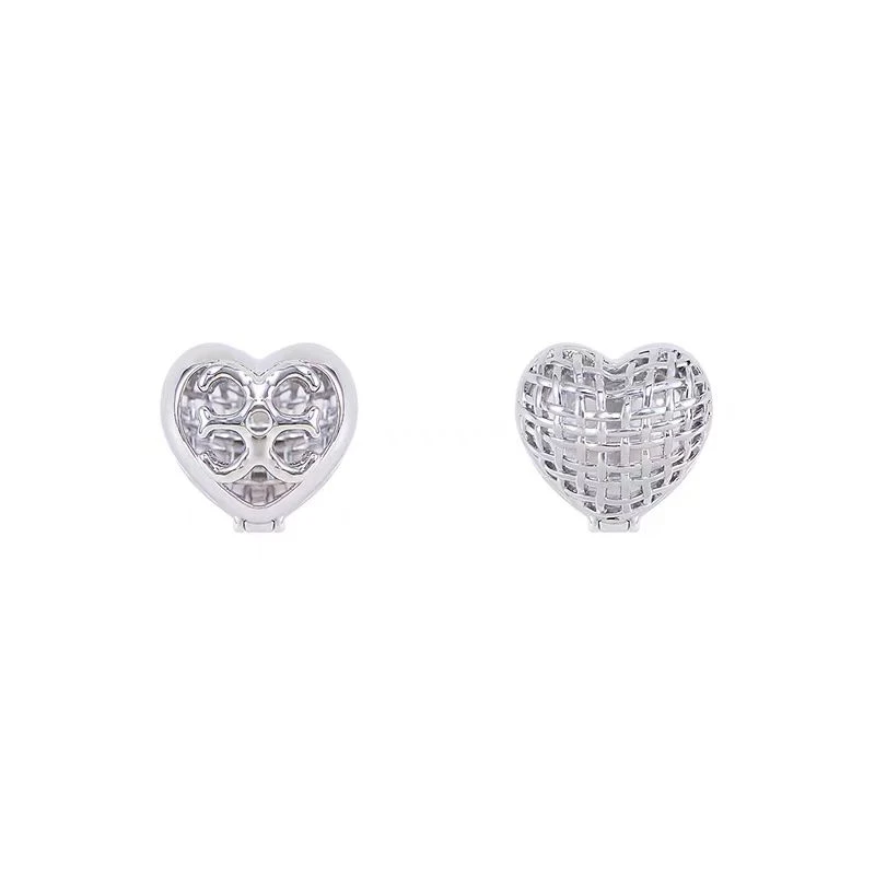 铜合金耳饰 CENTER OF CIRCLE镂空三戴桃心耳钉COC051045