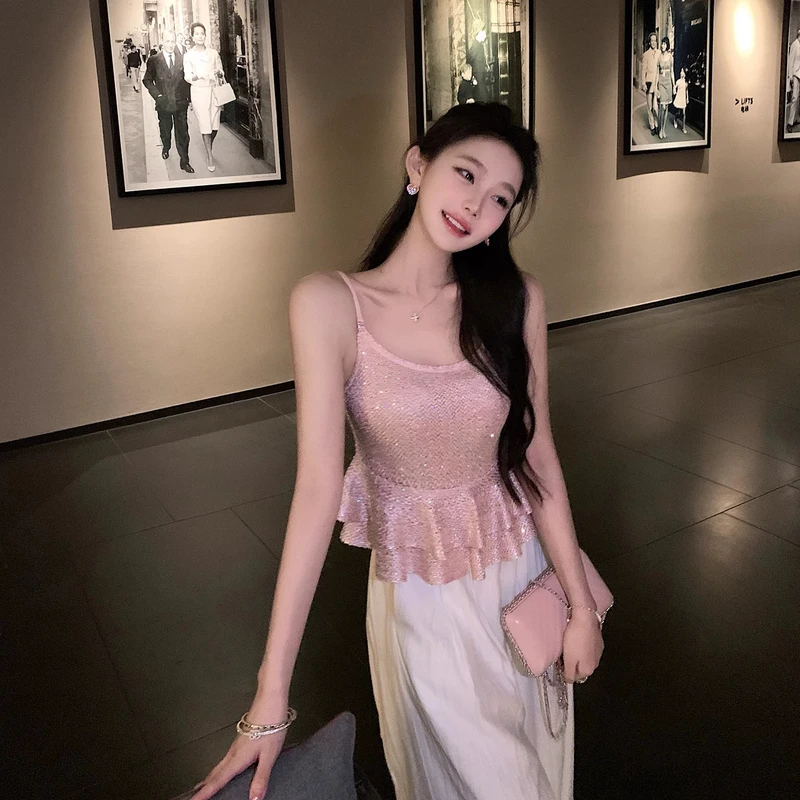 "繁星吊带"闪耀一夏！音乐节蹦迪刚需 精致亮片纯欲花边小香吊带~