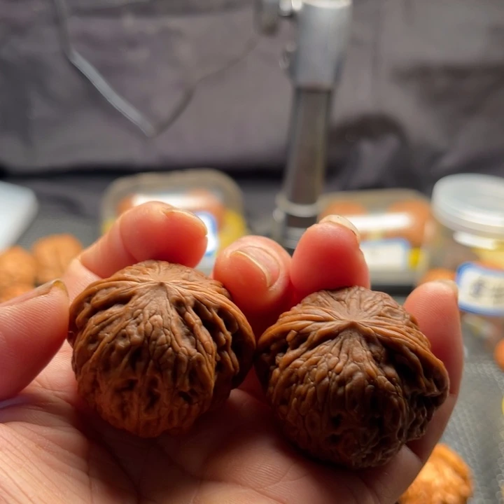 文玩核桃把件全品铁锤39