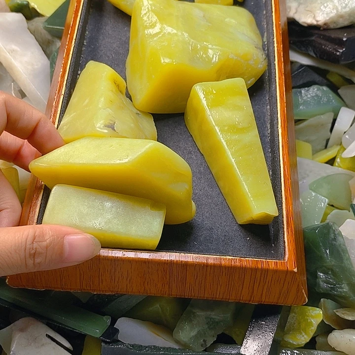 未镶嵌手镯和田玉（糖玉）