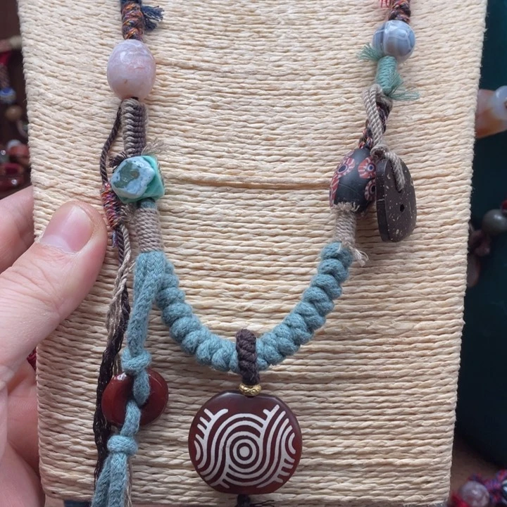 玛瑙/玉髓颈饰未镶嵌