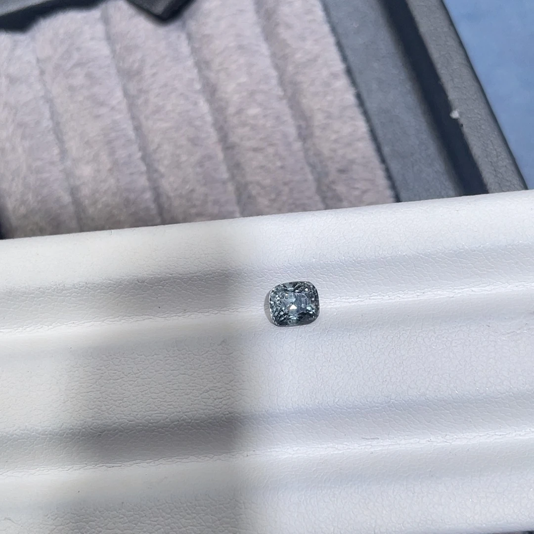 尖晶石裸石1.1ct缅甸