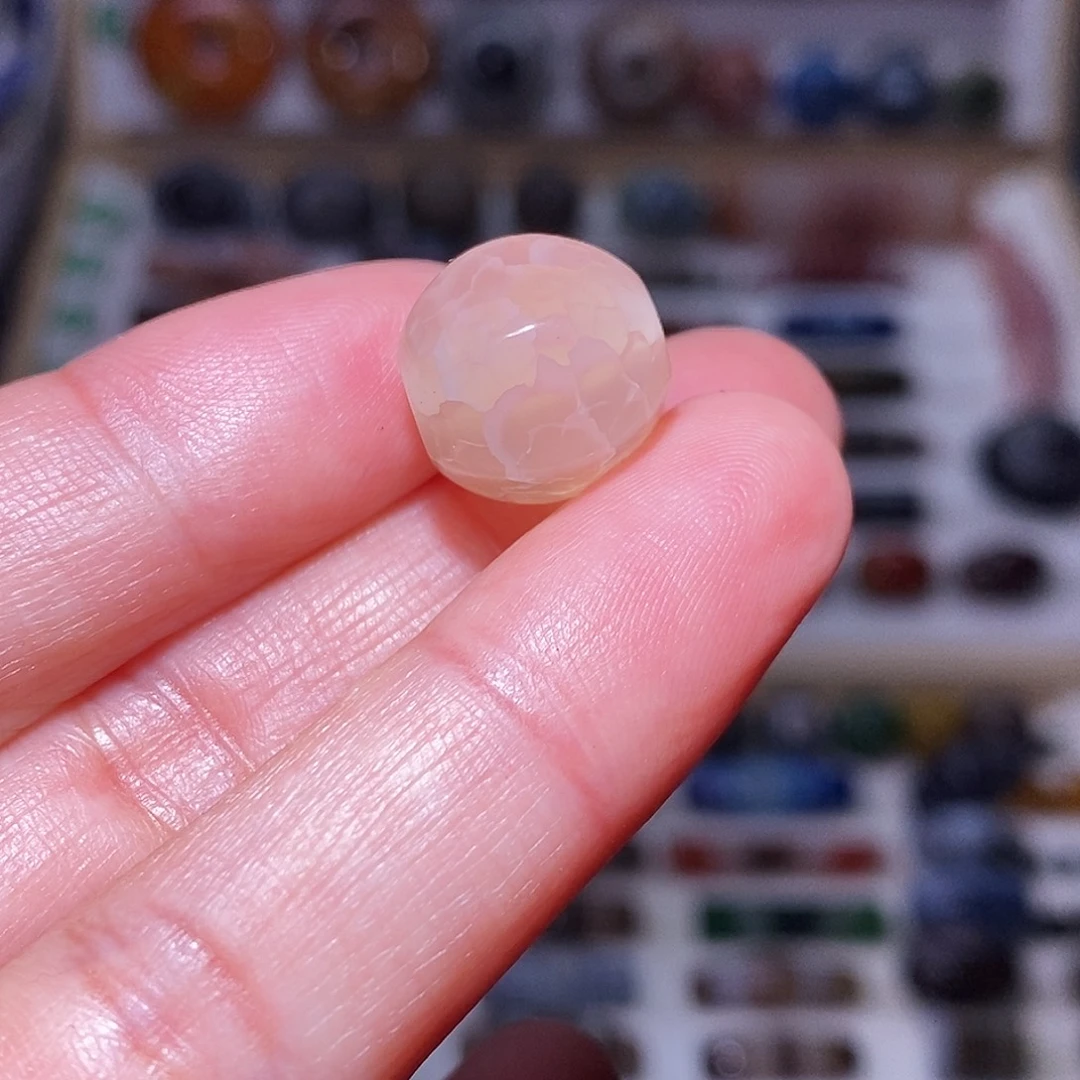 玛瑙未镶嵌吊坠…..