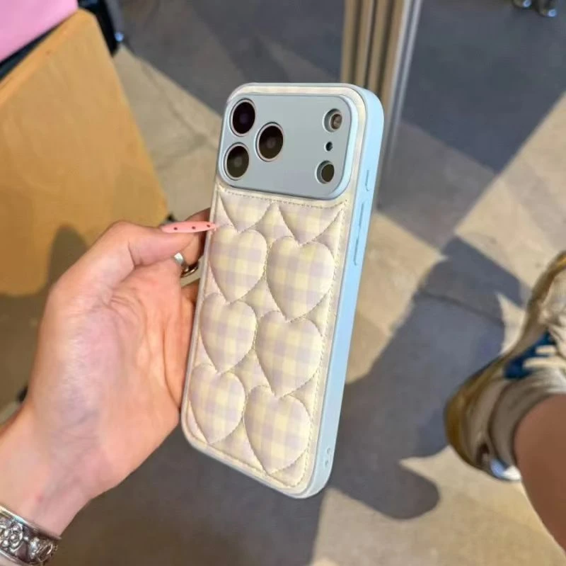 蓝格纹刺绣爱心适用于iPhone16promax手机壳15少女心14可爱13清新