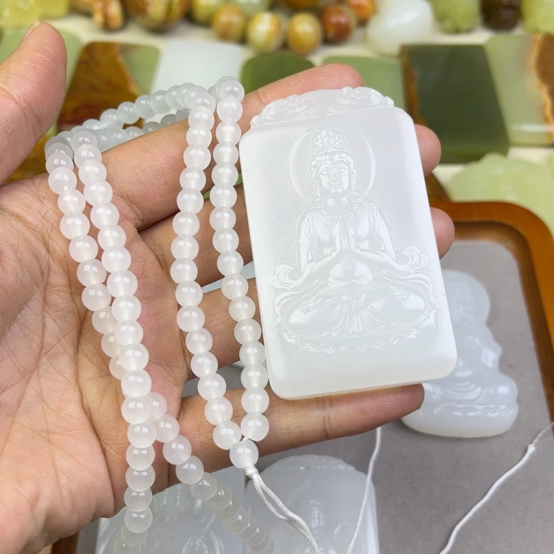 新疆昆仑山料观音
