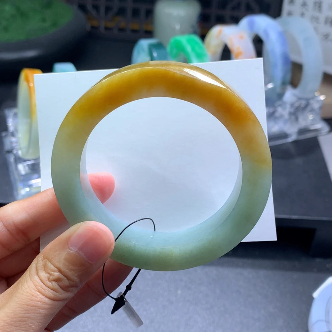 未镶嵌手镯定制翡翠