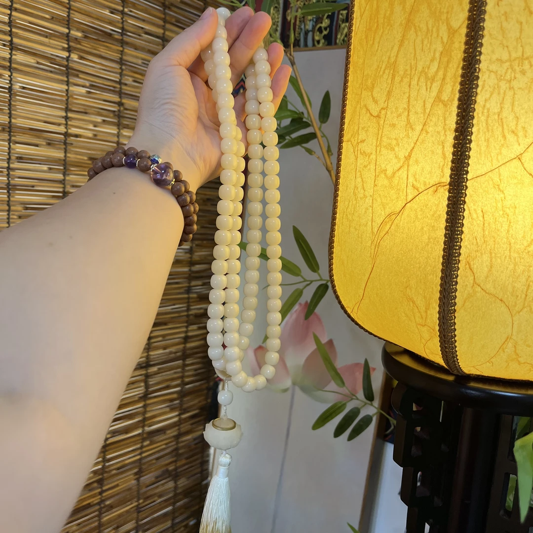 白菩提11*12mm原生态无漂白菩提根108颗念珠莲花香囊流苏款