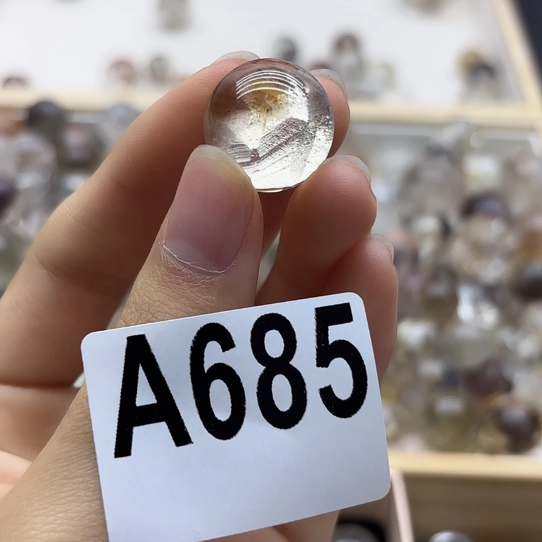 骜****珠宝半成品未镶嵌水晶685