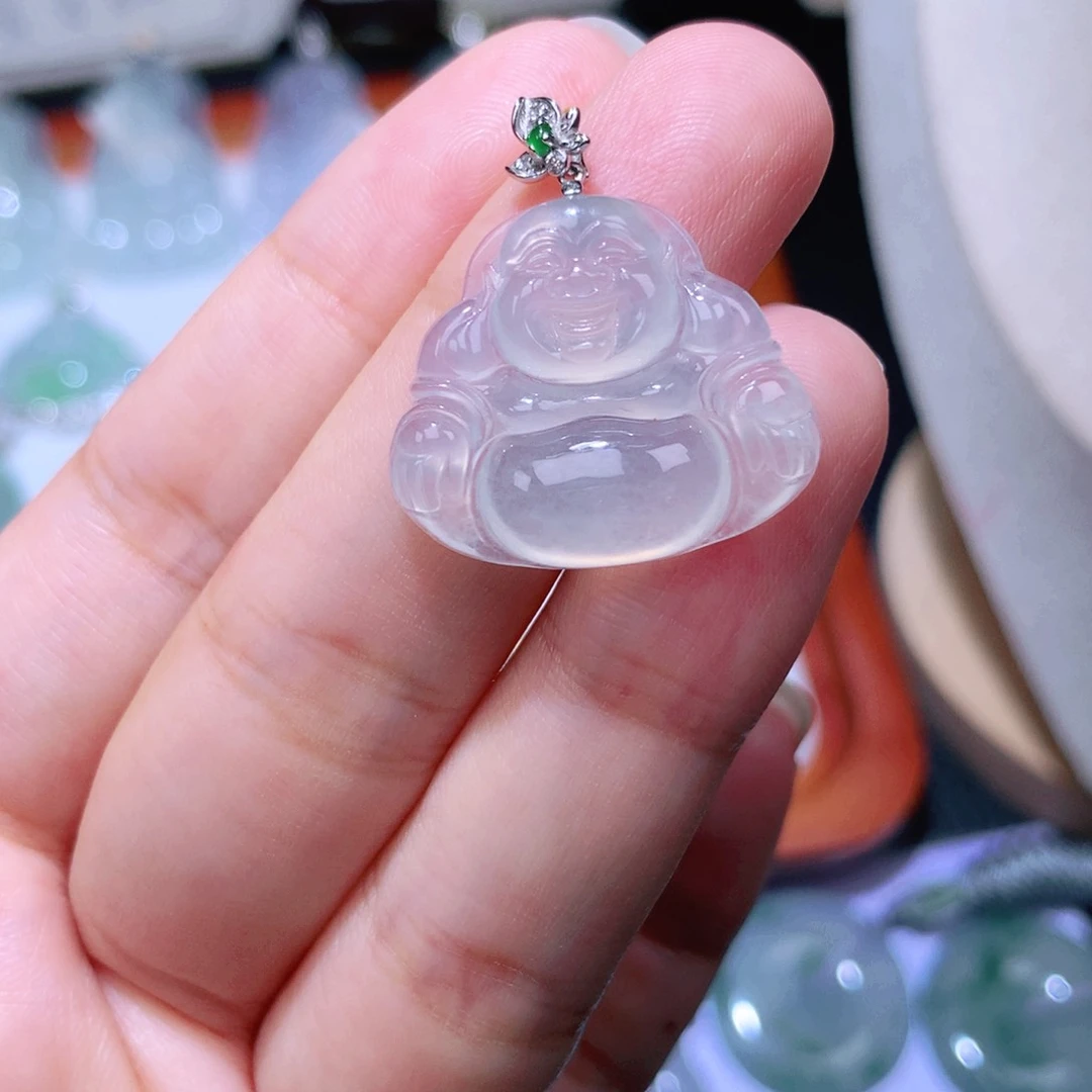 颈饰18K金镶嵌翡翠佛公