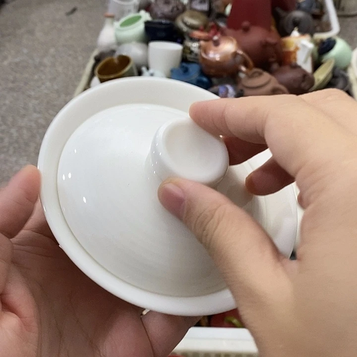 陶瓷艺术品及陶瓷壶