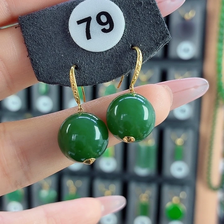 和田玉18K金镶嵌耳饰