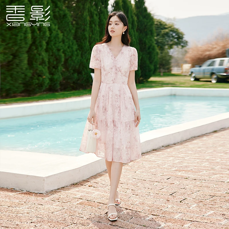 L85S444连衣裙 香影花卉印花刺绣连衣裙女夏季新款花边v领碎花裙