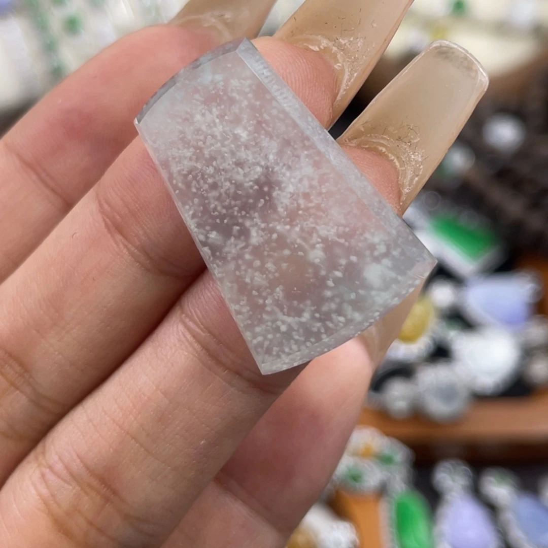 颈饰未镶嵌翡翠吊坠