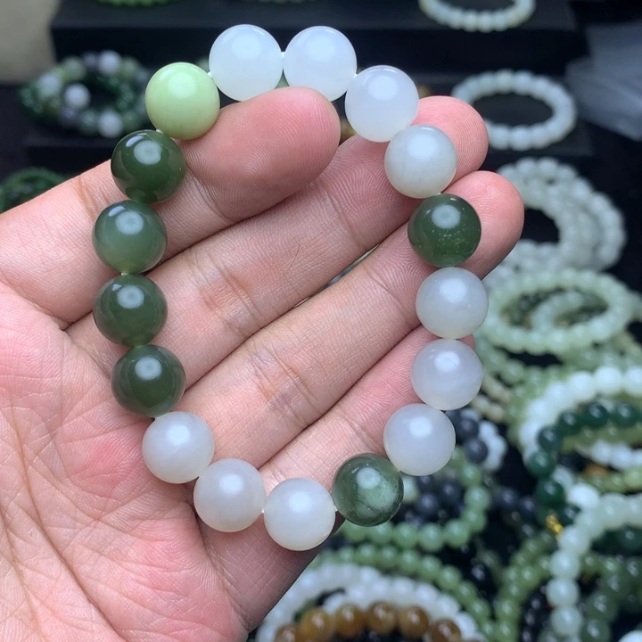 F***F和田玉未镶嵌手串