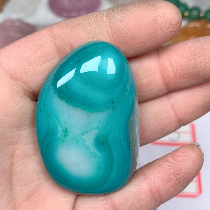 玛瑙/玉髓颈饰未镶嵌?