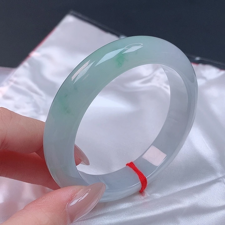 翡翠未镶嵌手镯57