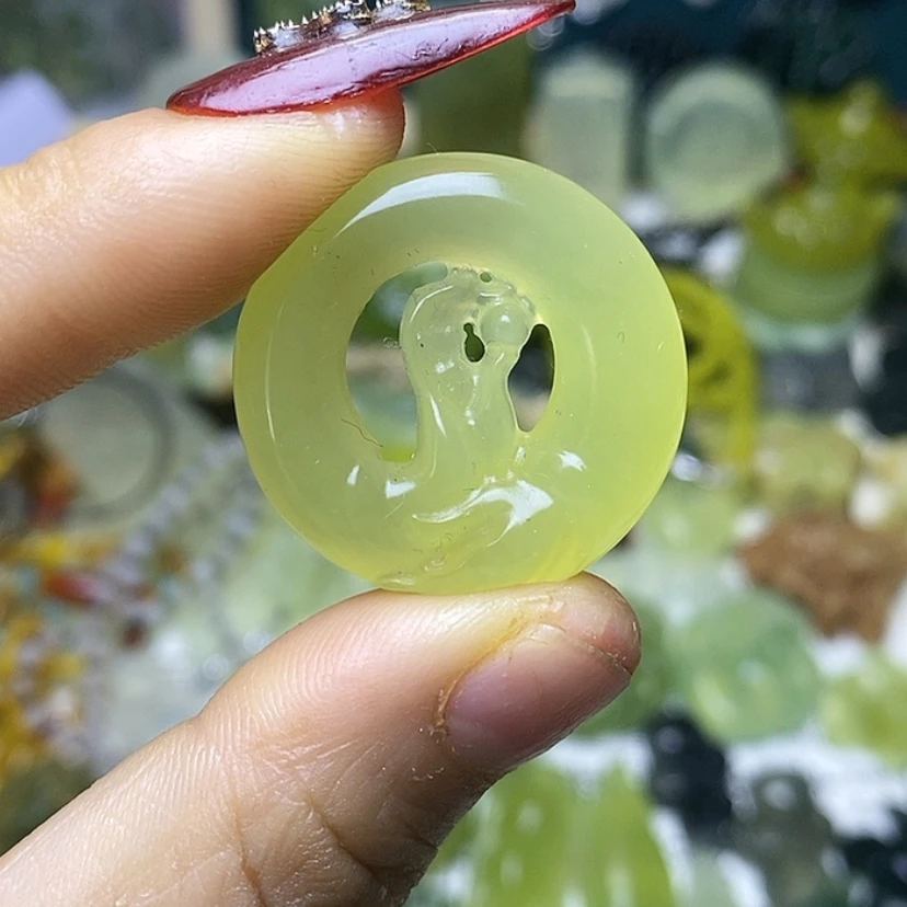 【闪购商品】蛇纹石玉颈饰未镶嵌