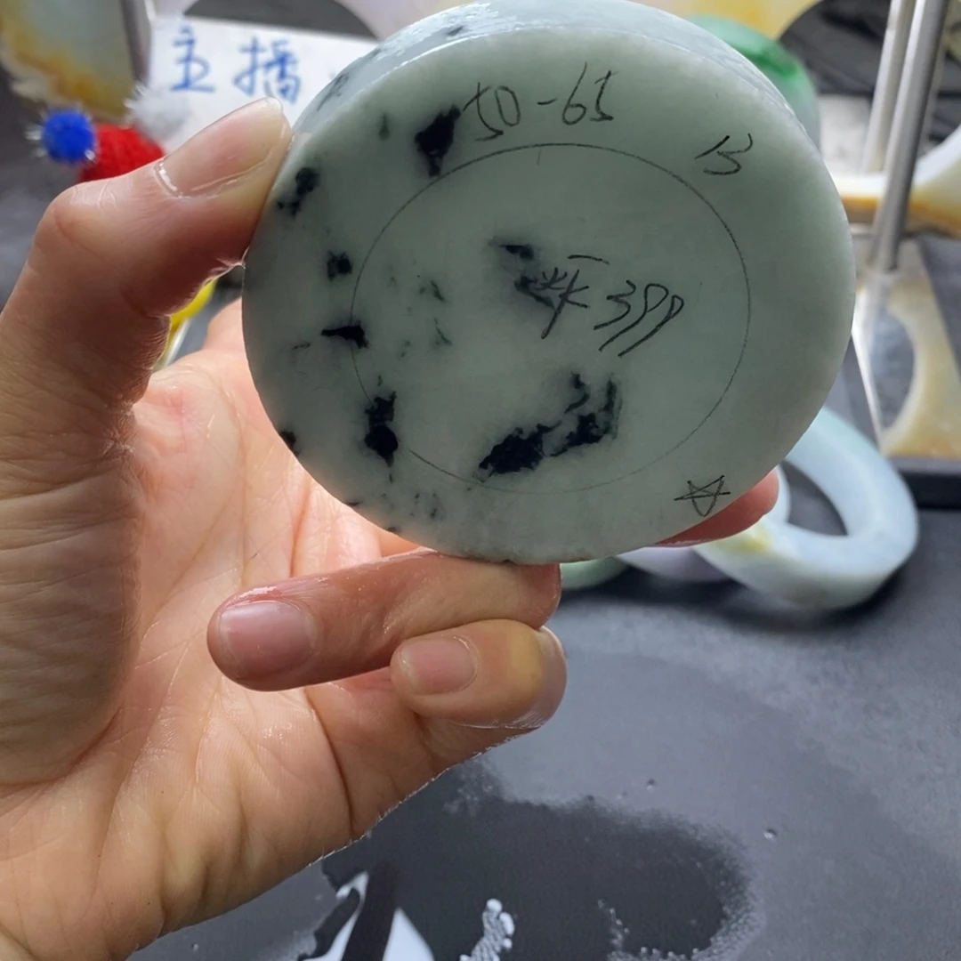 定制翡翠正未镶嵌