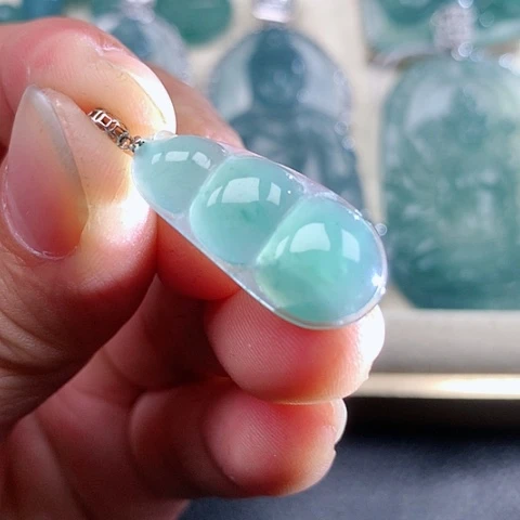 【闪购商品】翡翠颈饰18K金镶嵌天然翡翠