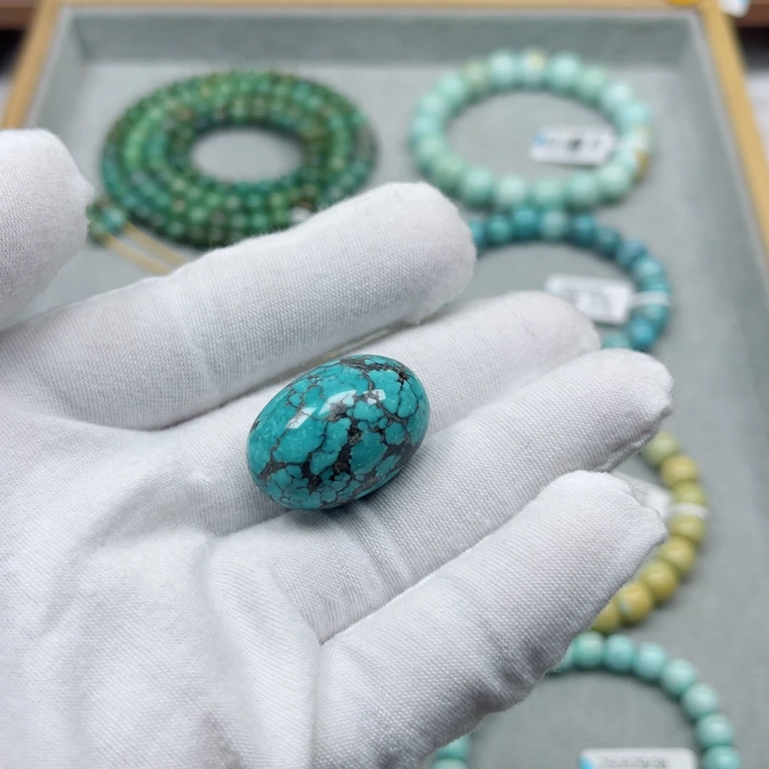 绿松石未镶嵌挂件