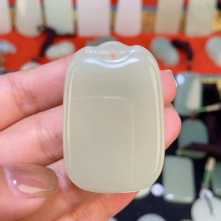 【闪购商品】颈饰未镶嵌和田玉