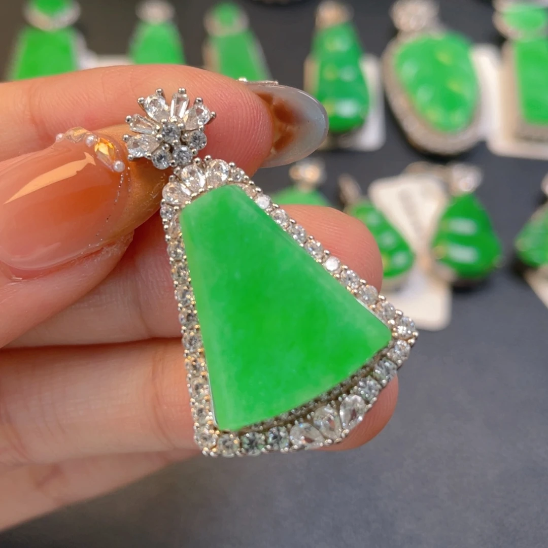 翡翠银S925镶嵌颈饰