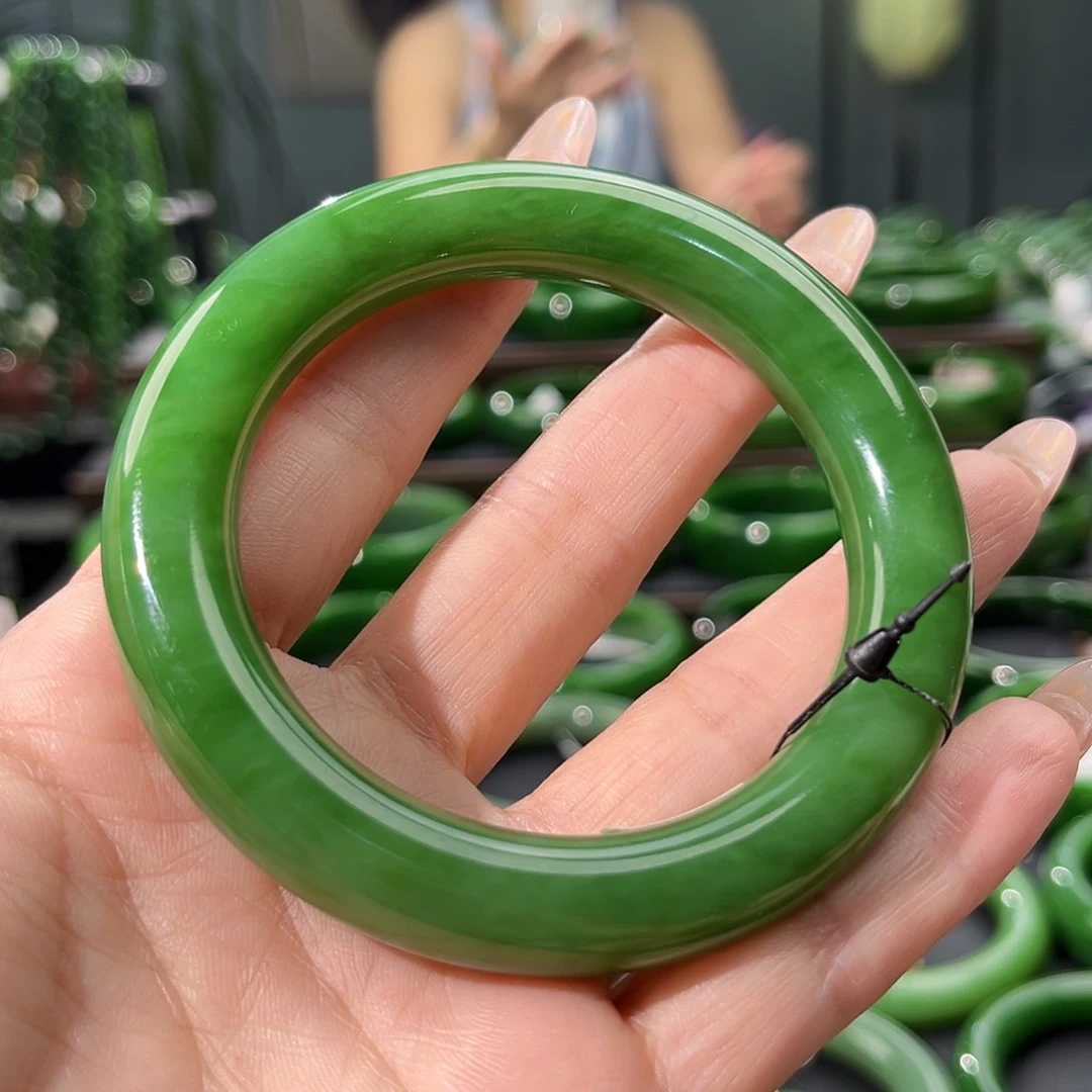 未镶嵌手镯和田玉（碧玉）