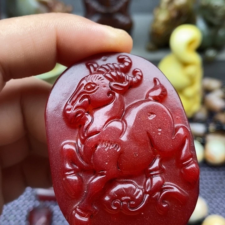 未镶嵌蛇纹石玉颈饰