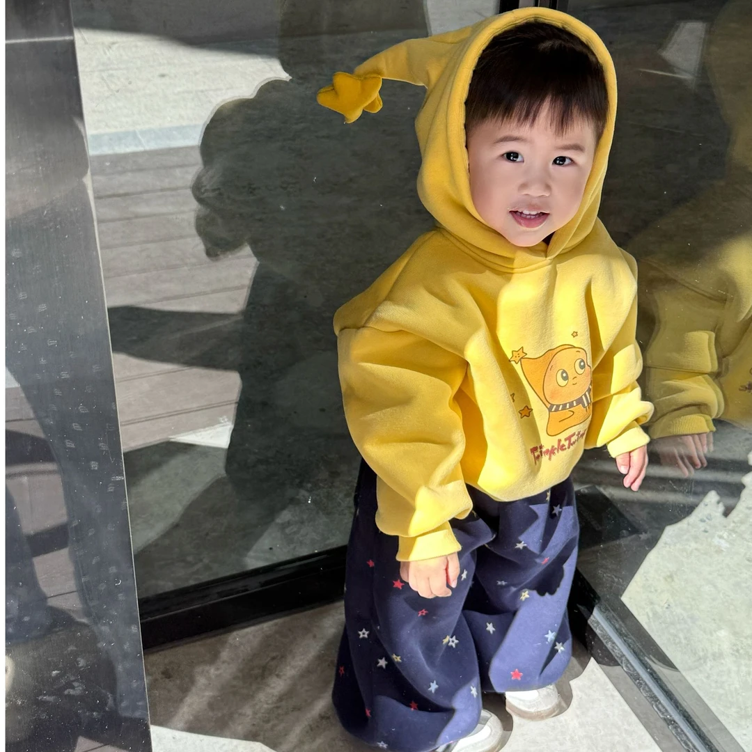 壹妈童装韩版男女童同款秋冬款休闲风黄色连帽卫衣洋气小星星卫裤