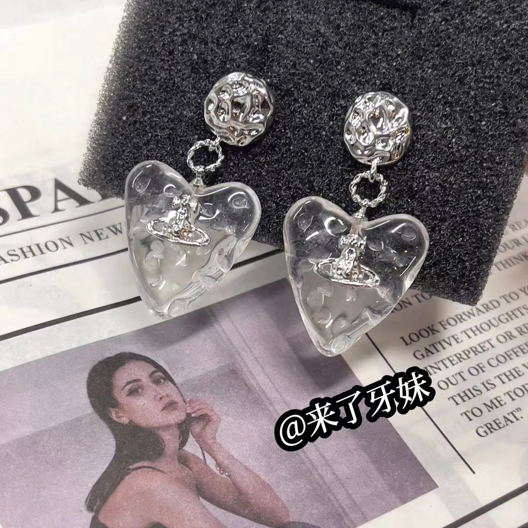 合金耳饰 小西透明爱心耳钉ED054法式小众精致时尚百搭轻奢