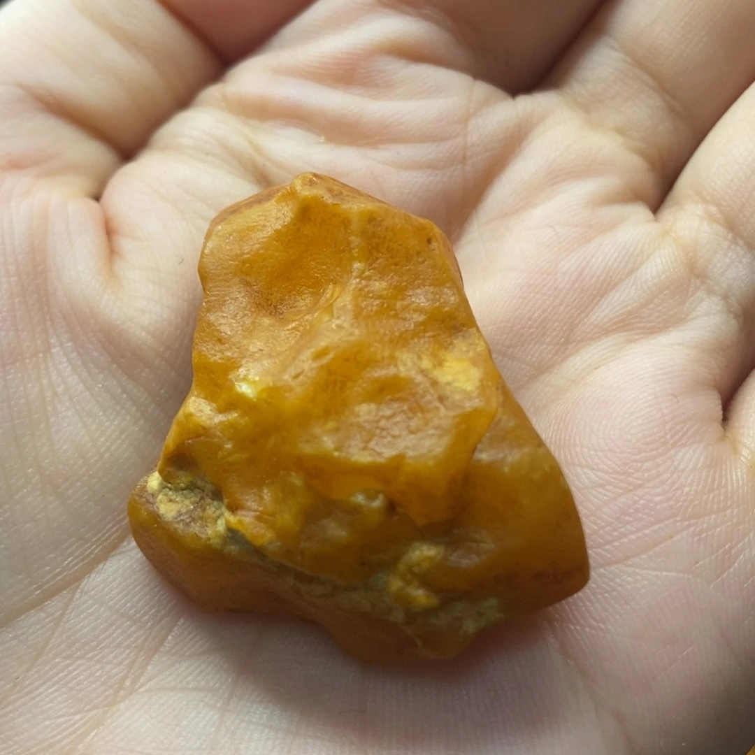 裸石琥珀未镶嵌蘸****?星