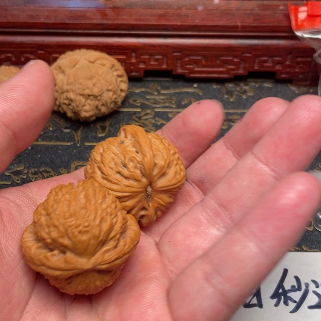 文玩核桃把件一*白狮子