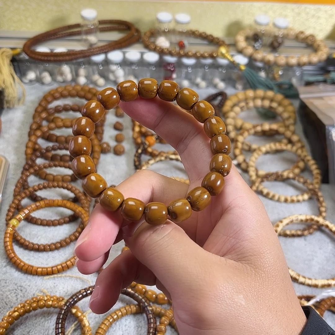 L***手串紫金鼠半实心老行