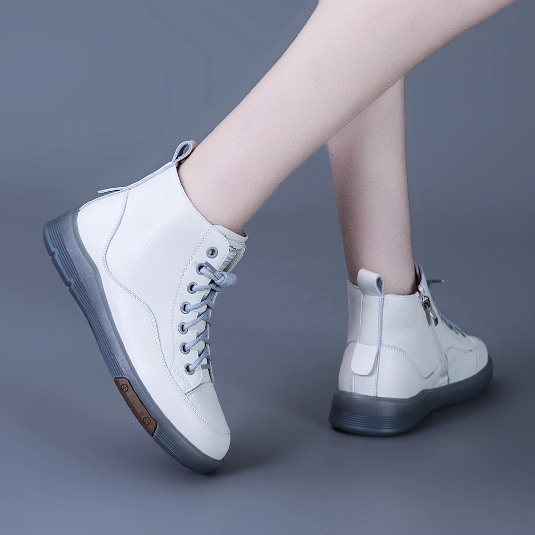 高帮鞋女款春秋季2025新款爆款真皮透气牛筋软底休闲百搭款马丁靴