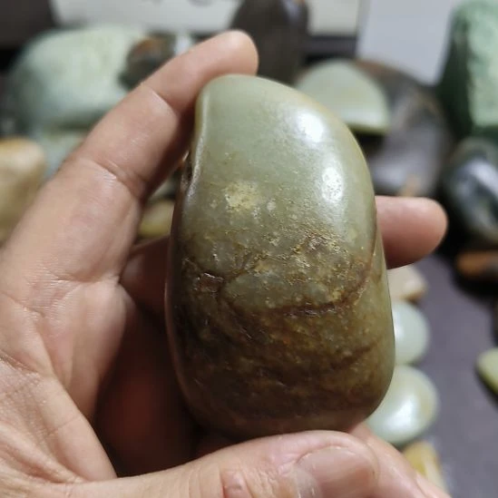 未镶嵌和田玉（糖玉）摆件