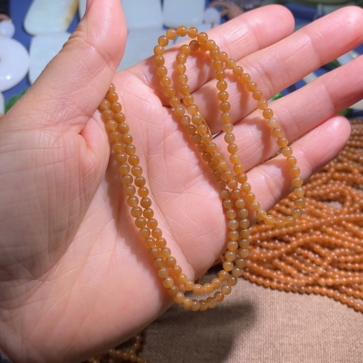 和田玉（糖玉）颈饰未镶嵌