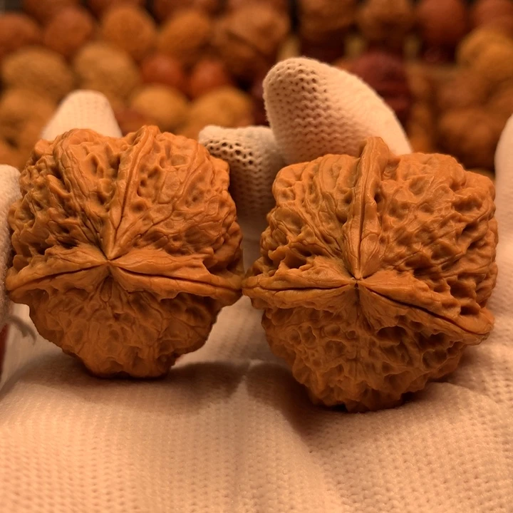 文玩核桃吊坠36………