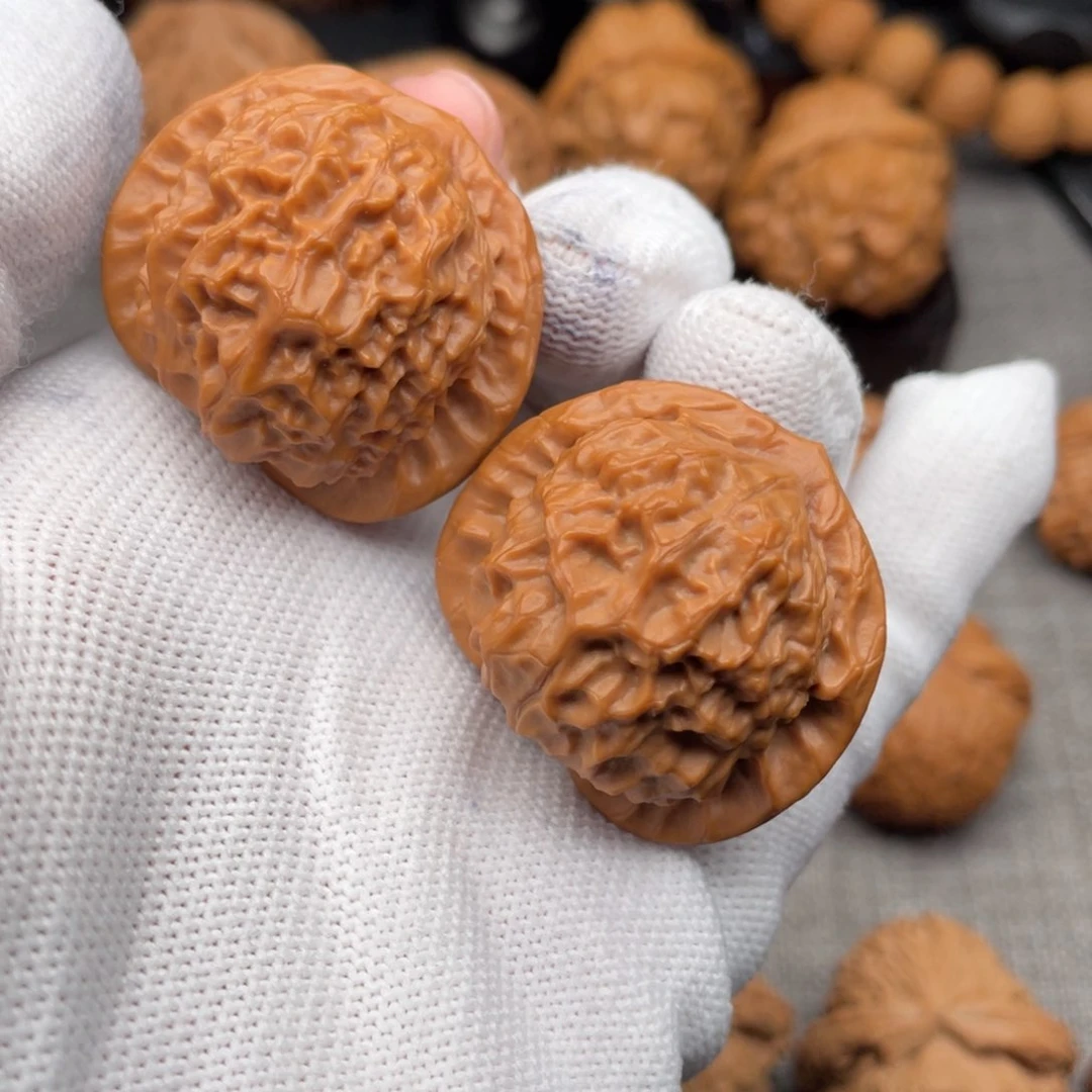 文玩核桃把件末**言36全品官印