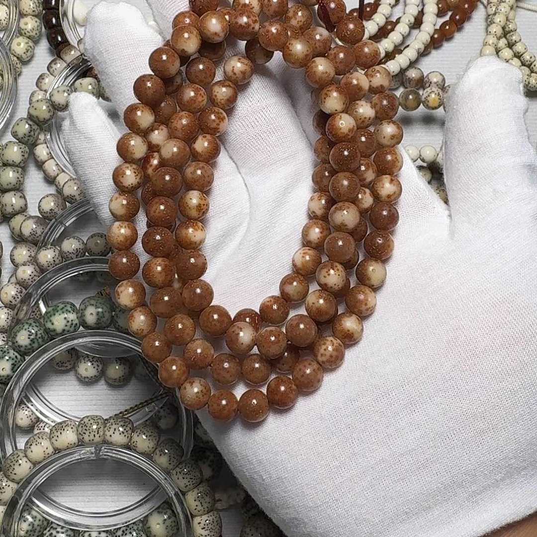 星月菩提手串粉冰玉化卡8圆留白脖挂