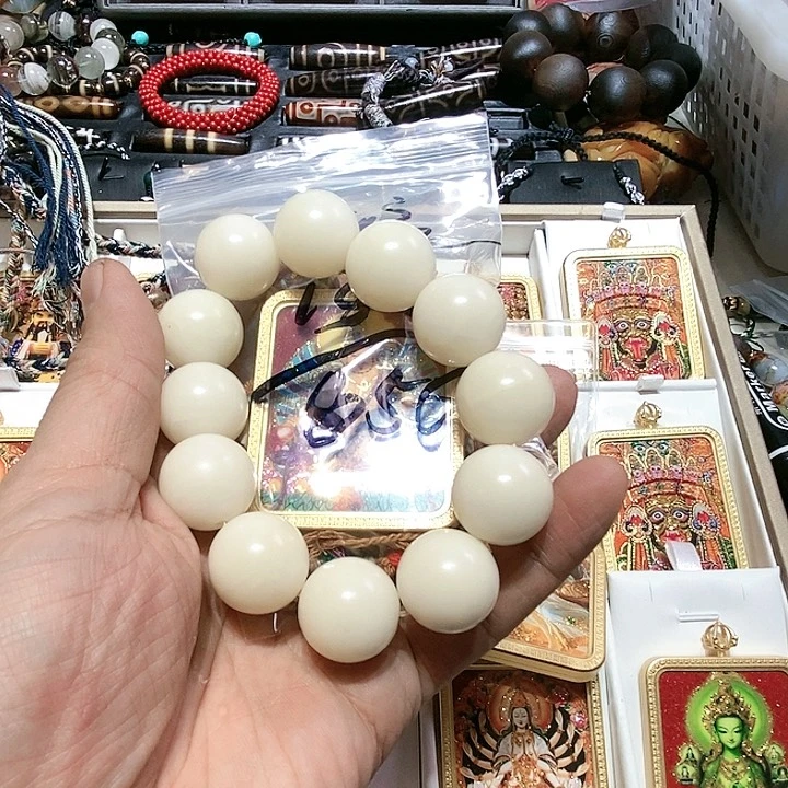 白玉菩提手串?****?656男女同款