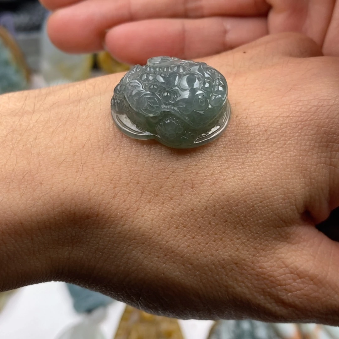 定制翡翠未镶嵌翡翠